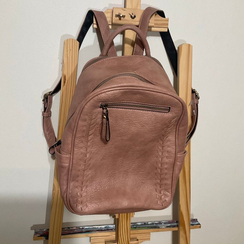 Jessie & James handbags Madison concealed carry backpack color TAUPE faux leathe